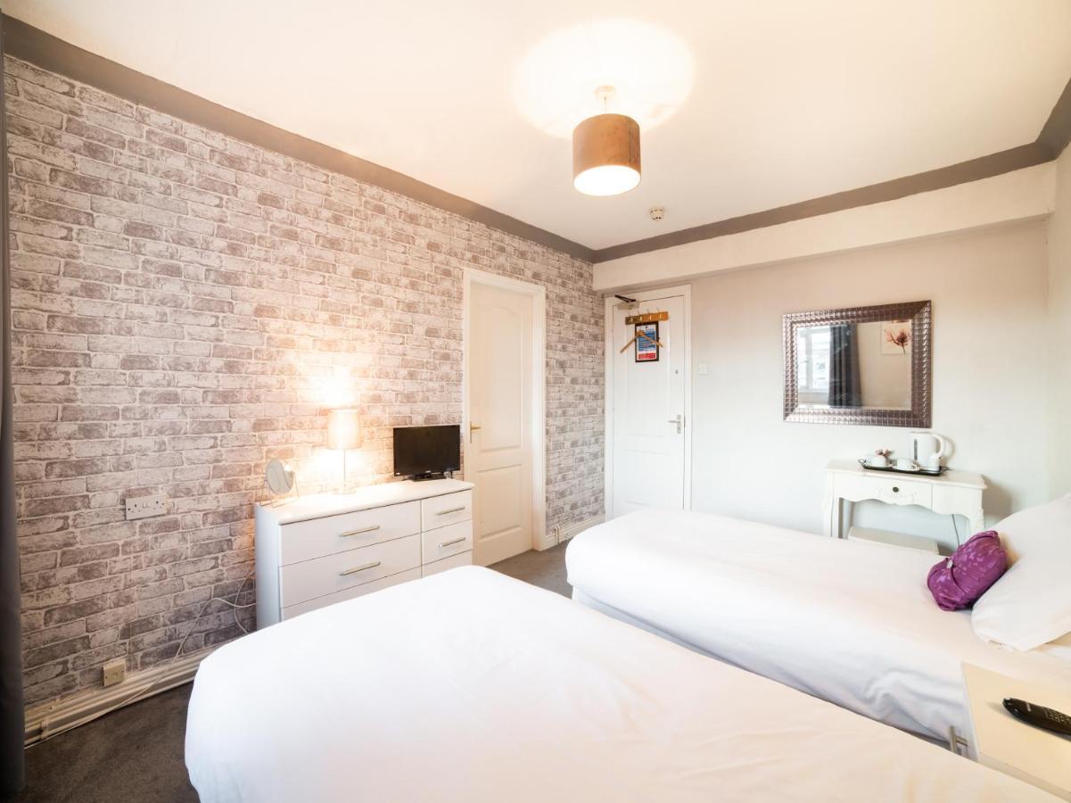 The Traxx Hotel Bangor  Exterior photo